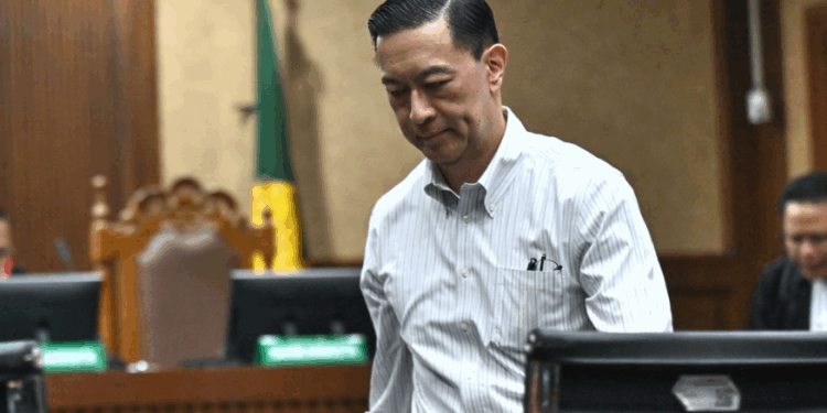 Tom Lembong Divonis 4,5 Tahun Penjara dalam Kasus Impor Gula, Meski Tak Nikmati Hasil Korupsi