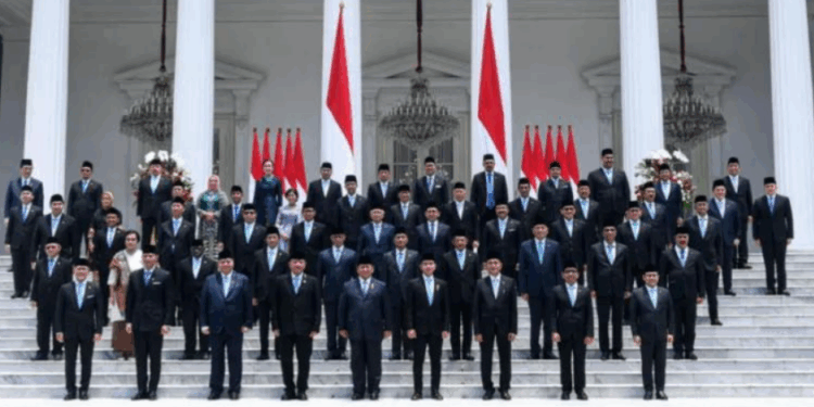 Reshuffle Kabinet Prabowo Mengejutkan, Rakyat Tuntut Transparansi